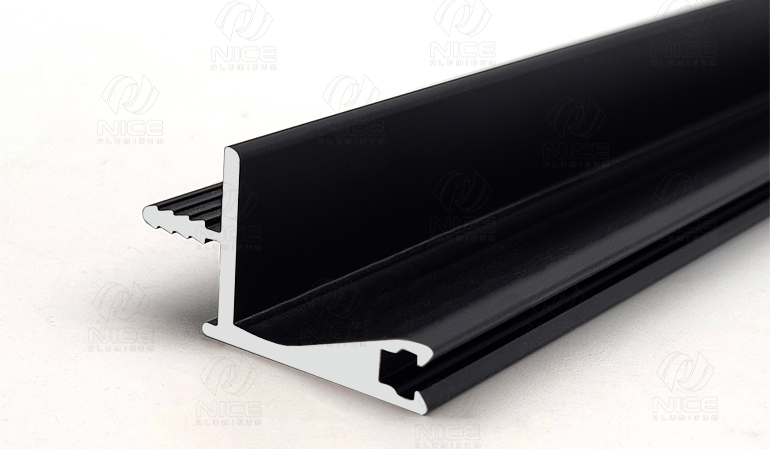gola-handles-for-high-gloss-kitchen-cabinets