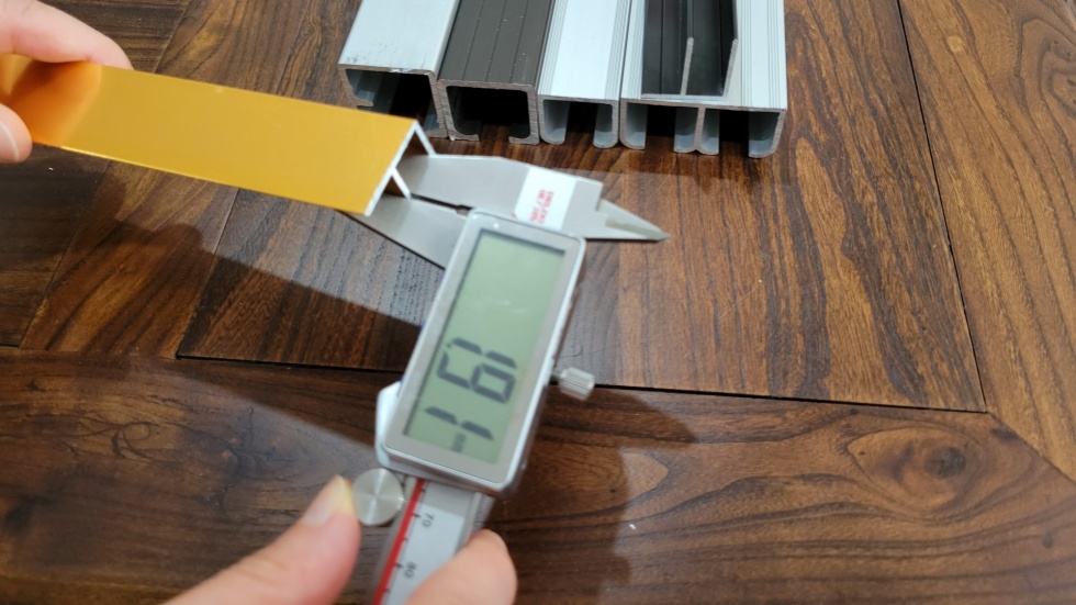 aluminum-profile-thickness-test